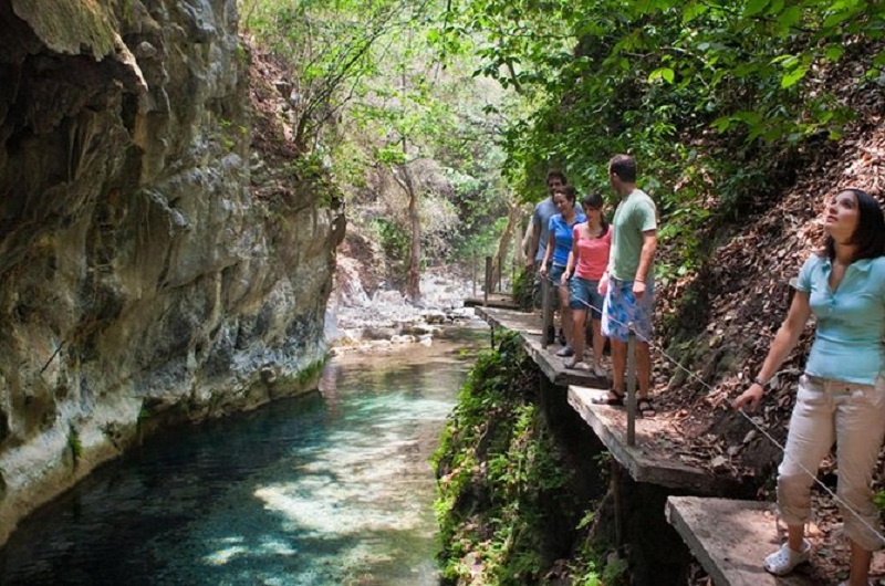 sierra gorda Magico - LA-CABANA -05 Incredible journey - https://habibi-world-travel-agency.com/